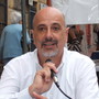 A Bussana riparte Aperichat: Ugo Moriano inaugura la terza edizione tra libri, fumetti e aperitivo sul mare