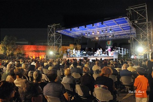 Sanremo: UnoJazz, grande successo per la prima serata, oltre 500 persone nella location di Pian di Nave