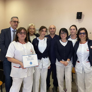 Il reparto di Urologia di Imperia insignito del 'Bollino Azzurro' di Fondazione Onda Ets