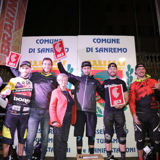 Al centro il vincitore, Nicolai Florian