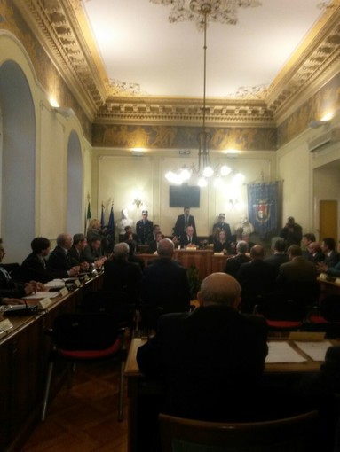 Imperia: ultimo consiglio provinciale, il discorso di Luigi Sappa "Abbiamo attraversato uno dei periodi tra i più travagliati della storia delle Province d’Italia" Imperia: ultimo consiglio provinciale, il discorso di Luigi Sappa "Abbiamo attraversato uno dei periodi tra i più travagliati della storia delle Province d’Italia"
