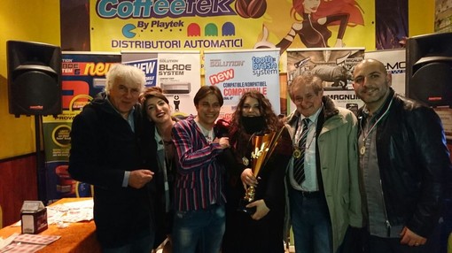 Veronica Caruso e Marco Grasso vincono il Cantainverno 2017 e accedono rispettivamente ad Area Sanremo e al Cantagiro Veronica Caruso e Marco Grasso vincono il Cantainverno 2017 e accedono rispettivamente ad Area Sanremo e al Cantagiro