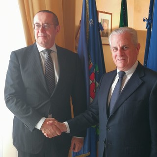 Visita del Console russo a Imperia: incontro in Comune con il sindaco Scajola Visita del Console russo a Imperia: incontro in Comune con il sindaco Scajola