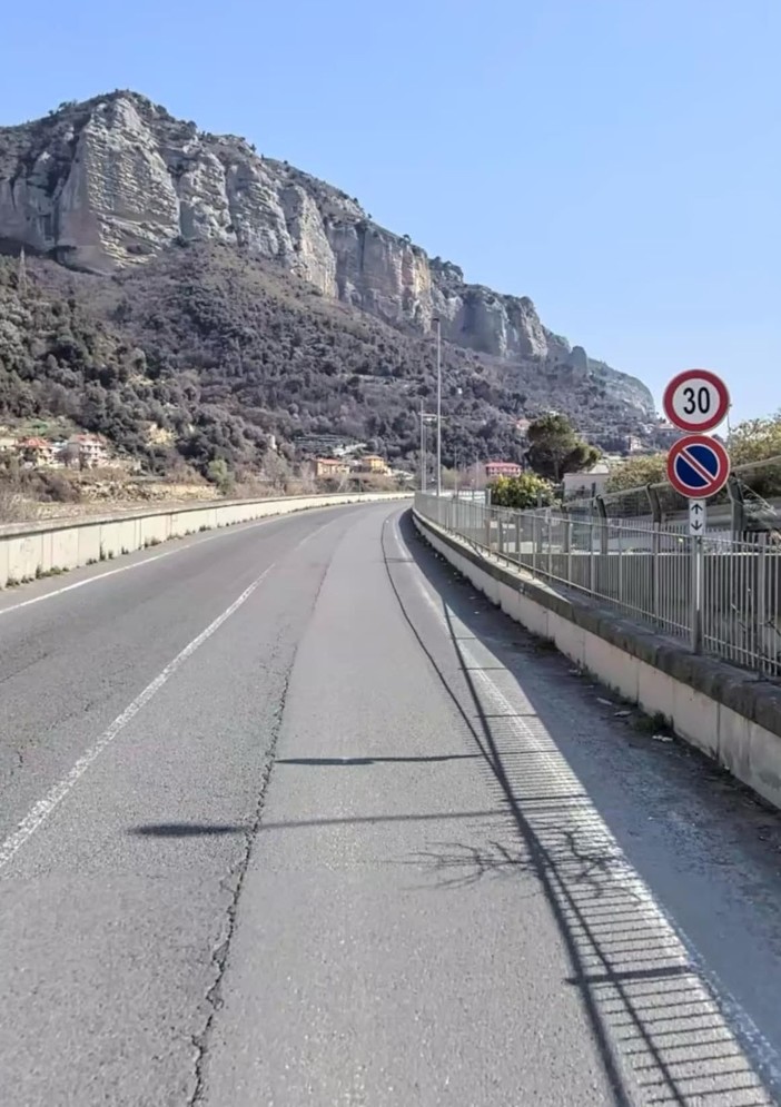 Ventimiglia, ripristinato a 50 e 70 km/h il limite di velocità in via Carabiniere Fois