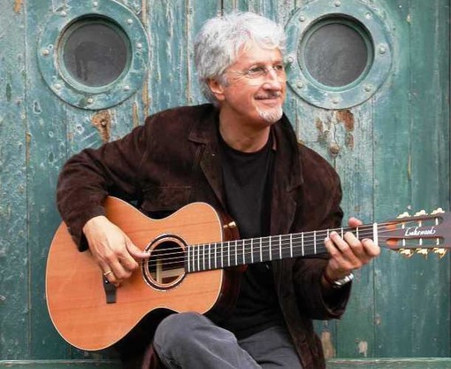 Cipressa: domani sera in piazza Martini il concerto di Vittorio De Scalzi