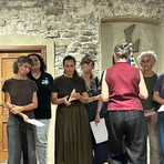 Apricale, le voci delle donne raccontano il territorio: la residenza artistica delle Cantore diventa un viaggio tra storia, canti e tradizioni
