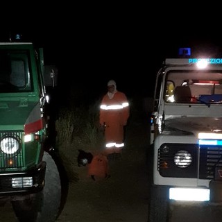 Diano Arentino: incendio boschivo sopra Diano Roncagli, intervento di Vigili del Fuoco e Volontari Diano Arentino: incendio boschivo sopra Diano Roncagli, intervento di Vigili del Fuoco e Volontari
