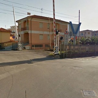 Diano Marina: disagi in via Saponiera per tratto a senso unico alternato, la segnalazione di un lettore
