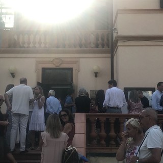 Taggia: vernissage a villa Boselli per la mostra 'Scritte', l'esposizione rimarrà fino al 29 luglio