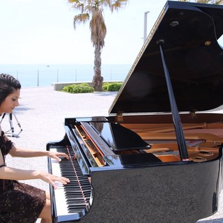 La pianista bordigotta Veronica Rudian entra anche nella Top 100 di ITunes in Germania La pianista bordigotta Veronica Rudian entra anche nella Top 100 di ITunes in Germania