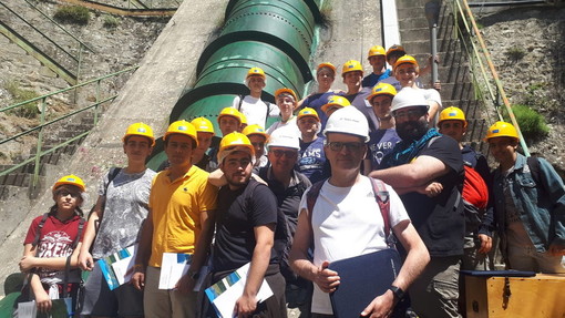 Imperia: gli studenti dell'Istituto Marconi ad Airole in visita la centrale idroelettrica Imperia: gli studenti dell'Istituto Marconi ad Airole in visita la centrale idroelettrica