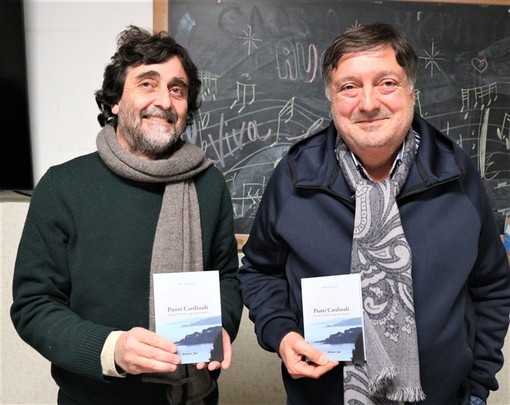 Bordighera: applausi per Arturo Viale ed il suo ultimo libro “Punti Cardinali” (Fotogallery) Bordighera: applausi per Arturo Viale ed il suo ultimo libro “Punti Cardinali” (Fotogallery)