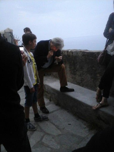 Imperia: Vittorio Sgarbi in giro per il Parasio di Porto Maurizio accompagnato dal Dottor Badano Littardi. Imperia: Vittorio Sgarbi in giro per il Parasio di Porto Maurizio accompagnato dal Dottor Badano Littardi.