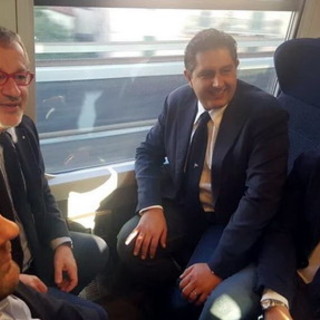 Regione: il treno 'veloce' inaugurato ieri impiega gli stessi tempi degli Intercity. E il 'Thello' ci mette ancora meno