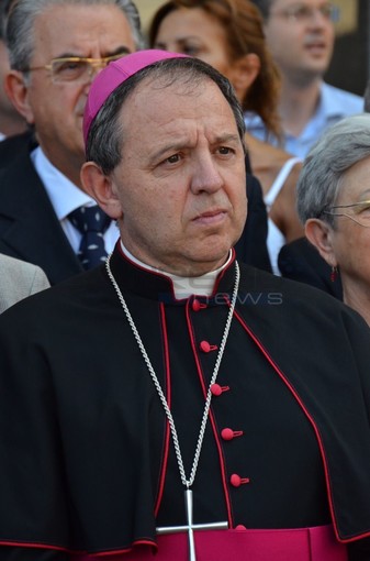 Ventimiglia: il Vescovo conferma tre tendopoli per i migranti ed un incontro mercoledì con la cittadinanza