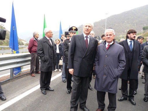 Pieve di Teco: strada inaugurata ieri sarebbe inagibile. Lo scrive il 'Fatto Quotidiano' Pieve di Teco: strada inaugurata ieri sarebbe inagibile. Lo scrive il 'Fatto Quotidiano'
