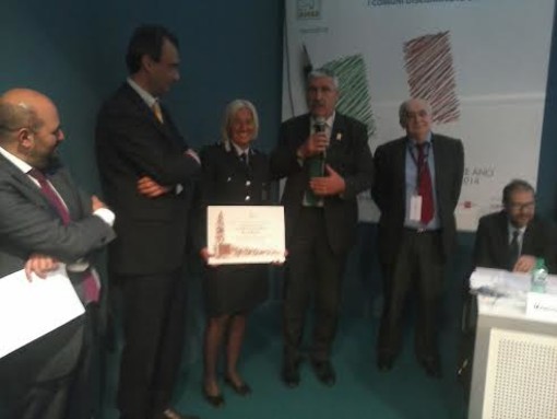 Diano Marina: premiati questa mattina a Milano i tre agenti della Municipale che hanno prestato servizio a Genova dopo l'alluvione