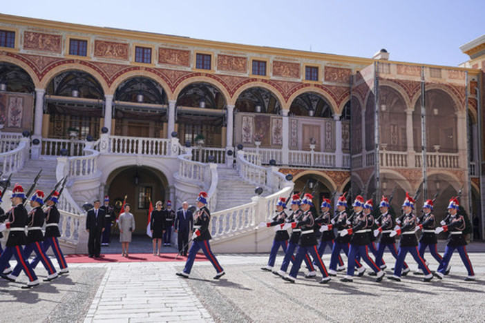 XI Jinping a Monaco scopre il sapore di un Principato vero. Economia, sport, cultura e ambiente al centro della visita