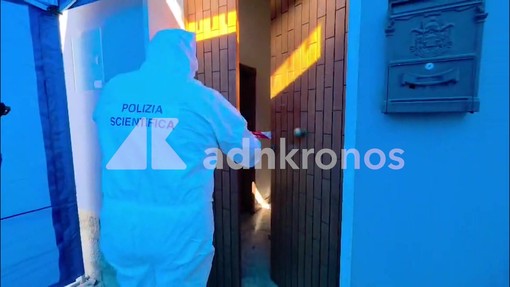 Avvelenate dalla ricina, polizia scientifica tedesca nella casa di Pietracatella Avvelenate dalla ricina, polizia scientifica tedesca nella casa di Pietracatella