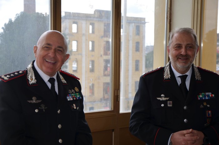 Il Generale di Corpo d’Armata dei Carabinieri Gino Micale visita il Comando Provinciale di Imperia (foto) Il Generale di Corpo d’Armata dei Carabinieri Gino Micale visita il Comando Provinciale di Imperia (foto)