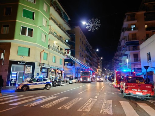 Sanremo, perdita d'acqua: sopralluogo dei vigili del fuoco (Foto) Sanremo, perdita d'acqua: sopralluogo dei vigili del fuoco (Foto)