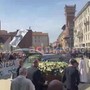 "Ciao Sandro", a Milano l'ultimo saluto a Mazzola: l'arrivo del feretro alla basilica di Sant'Ambrogio