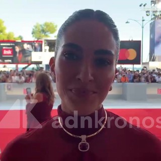 Rocío Muñoz Morales torna sul red carpet di Venezia: "Per me è un momento di grande serenità" Rocío Muñoz Morales torna sul red carpet di Venezia: "Per me è un momento di grande serenità"