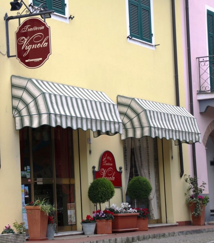 Vignola una trattoria casalinga fra le vigne e le pesche di Ortovero (SV)