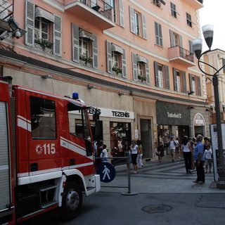 L'intervento dei vigili del fuoco L'intervento dei vigili del fuoco