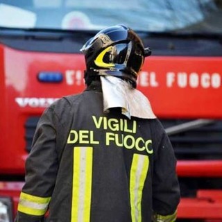 Sanremo, principio di incendio in via Martiri: intervengono i vigili del fuoco