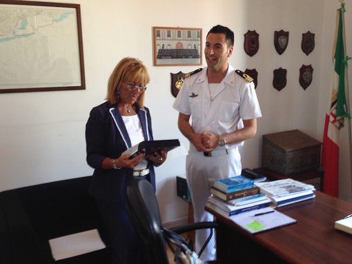 Imperia: il prefetto a bordo della CP 2110, in ricognizione con la Capitaneria di Porto