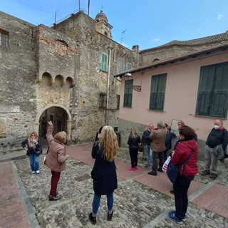 Sanremo: visita guidata nella Pigna con il dottor Mannisi e la professoressa Anna Blangetti. Le foto
