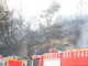 San Bartolomeo al Mare: incendio di sterpaglie vicino a un'abitazione in valle Chiappa. Domato dai Vigili del Fuoco