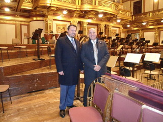 Il Sindaco Maurizio Zoccarato e l’Assessore Gianni Berrino all’interno del Music