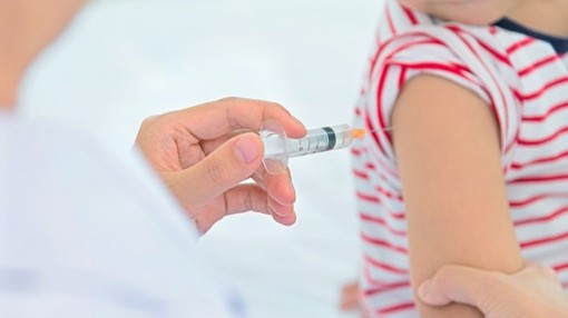 Covid, Toti incontra i pediatri: "Già a lavoro per organizzare e vaccinazione under 12 in hub dedicati"