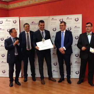Vinitaly, Liguria, all’azienda Agricola Calvini di Sanremo il premio viticoltore benemerito 2018 ‘Gran Medaglia Cangrande’