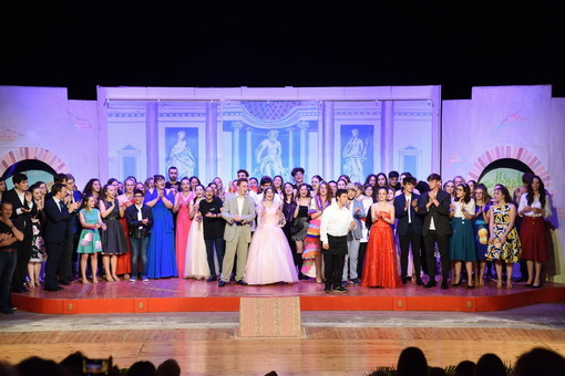 Sanremo: al teatro del Casinò è andato in scena lo spettacolo 'Vacanze Romane' degli studenti del Cassini (foto)