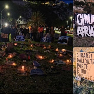 Commemor-Action al confine tra Italia e Francia, Ventimiglia ricorda le 'vittime della frontiera' (Foto e video) Commemor-Action al confine tra Italia e Francia, Ventimiglia ricorda le 'vittime della frontiera' (Foto e video)