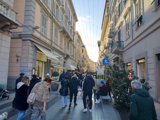 Imperia, la provincia che attrae ma non cresce: giovani in arrivo, bambini in calo e anziani sempre più soli Imperia, la provincia che attrae ma non cresce: giovani in arrivo, bambini in calo e anziani sempre più soli