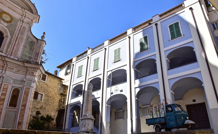 Vallebona: lunedì prossimo consiglio comunale che si annuncia teso con 11 interrogazioni della minoranza Vallebona: lunedì prossimo consiglio comunale che si annuncia teso con 11 interrogazioni della minoranza