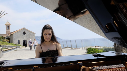 Bordighera: domenica 23, concerto di Veronica Rudian a favore dei bimbi di Haiti