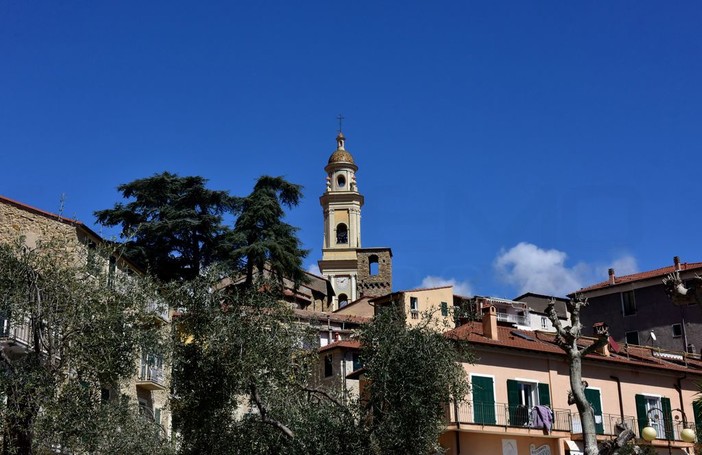 Vallebona: inadempienze nel conferimento dei rifiuti solidi urbani, trasgressori nel mirino del Sindaco che emette un’ordinanza Vallebona: inadempienze nel conferimento dei rifiuti solidi urbani, trasgressori nel mirino del Sindaco che emette un’ordinanza