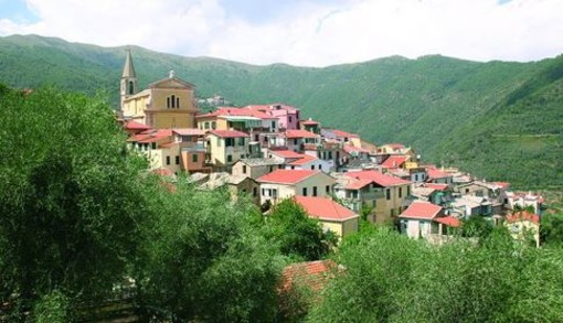Prelà: la frazione di Valloria si prepara in vista di Natale, cerimonia in piazza e mostra itinerante Prelà: la frazione di Valloria si prepara in vista di Natale, cerimonia in piazza e mostra itinerante