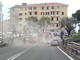 Ventimiglia, veicolo in fiamme alla rotonda di Largo Torino: traffico in tilt (Foto)
