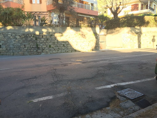 Vallecrosia: avviate le gare per lavori di asfaltatura nelle zone più critiche della città e per il campetto delle Garibbe