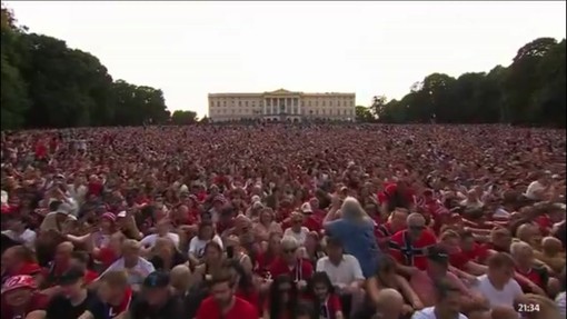 Norvegia torna a casa dopo i Mondiali, il 'row' con il principe e 90mila tifosi