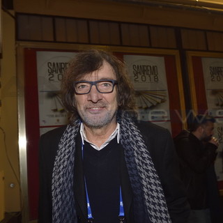 Sanremo, Capodanno 2026: Claudio Cecchetto farà ballare la città dal mare con droni e fuochi d'artificio