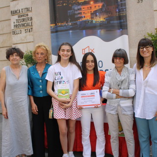 I ragazzi della classe 2A dell'Istituto comprensivo Ruffini di Taggia vincitori del concorso letterario ‘Narratori in erba’