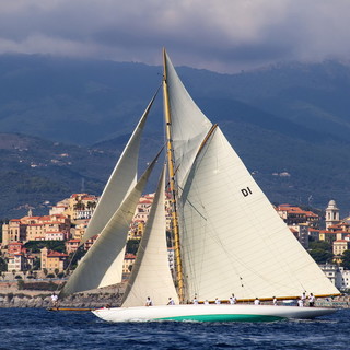 La flotta delle Vele d’Epoca di Imperia – Panerai Classic Yacht Challenge impegnata nel terzo giorno di regate