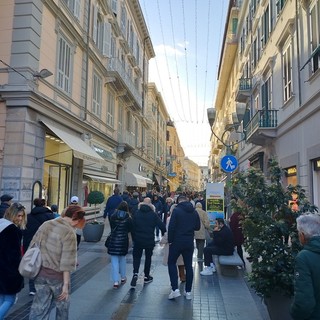 Imperia, la provincia che attrae ma non cresce: giovani in arrivo, bambini in calo e anziani sempre più soli Imperia, la provincia che attrae ma non cresce: giovani in arrivo, bambini in calo e anziani sempre più soli